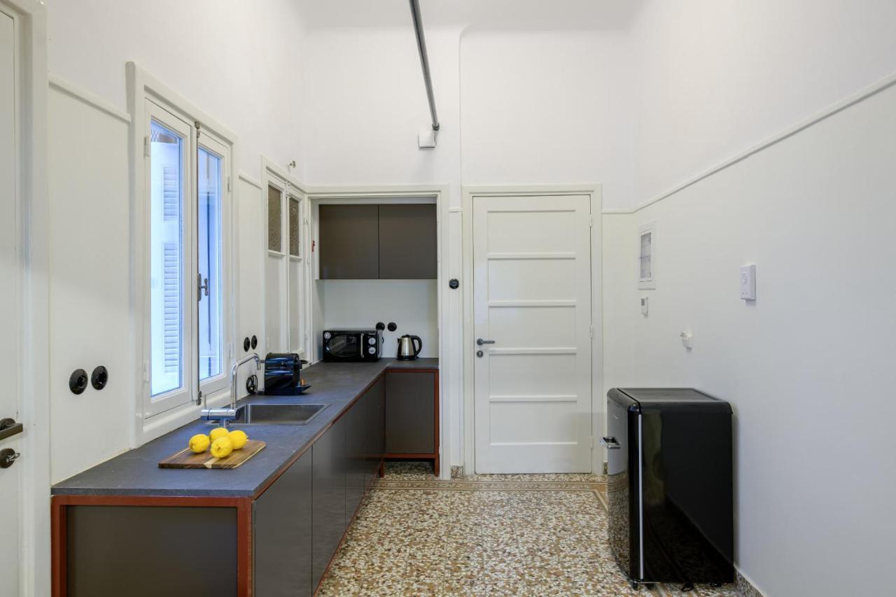Your 4 Bdrm Dream House Acropolis View & Jacuzzi Ateny Zewnętrze zdjęcie
